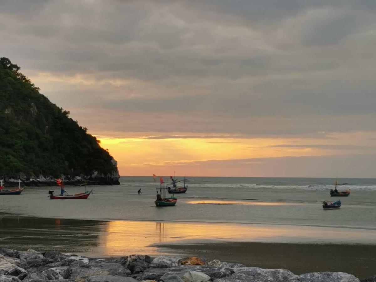 The Beach Boutique Resort Ban Pak Nam Pran Eksteriør billede