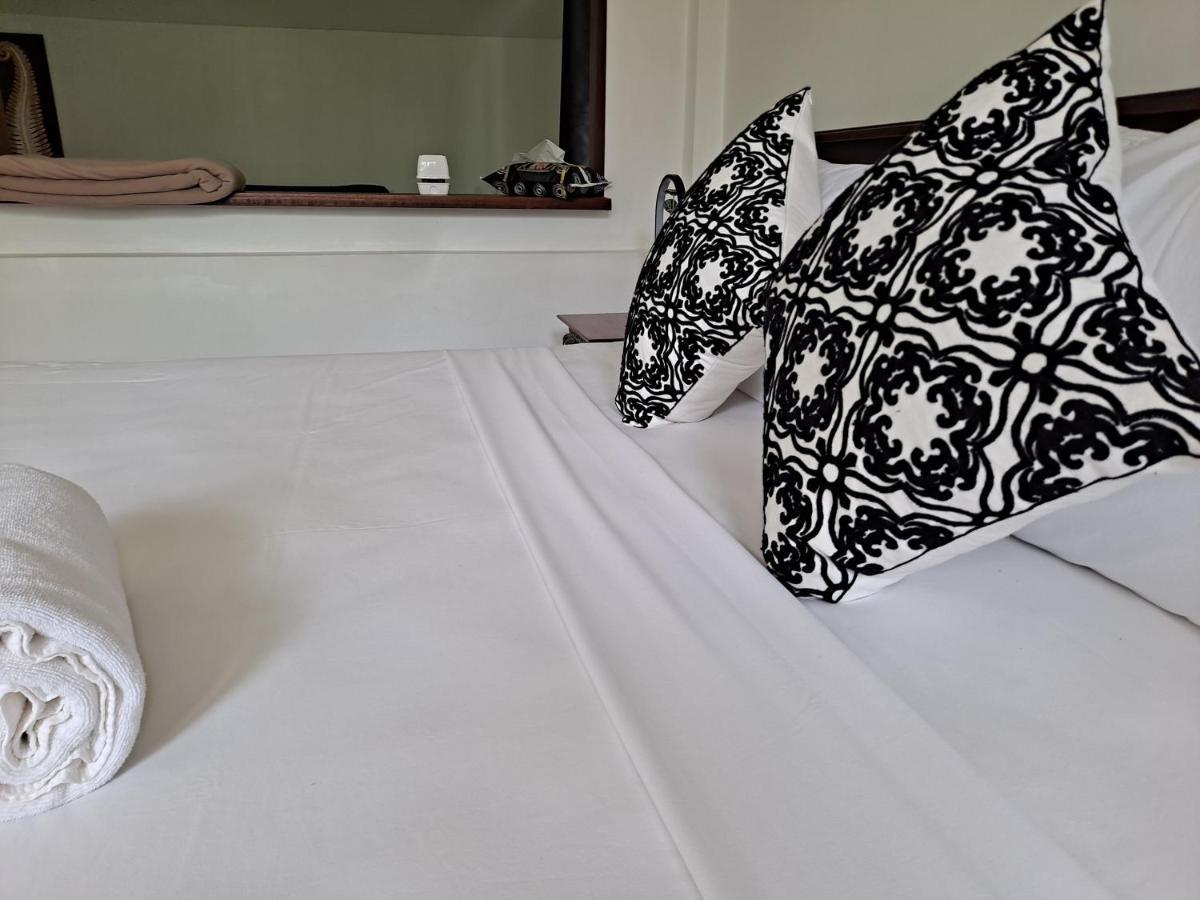 The Beach Boutique Resort Ban Pak Nam Pran Eksteriør billede