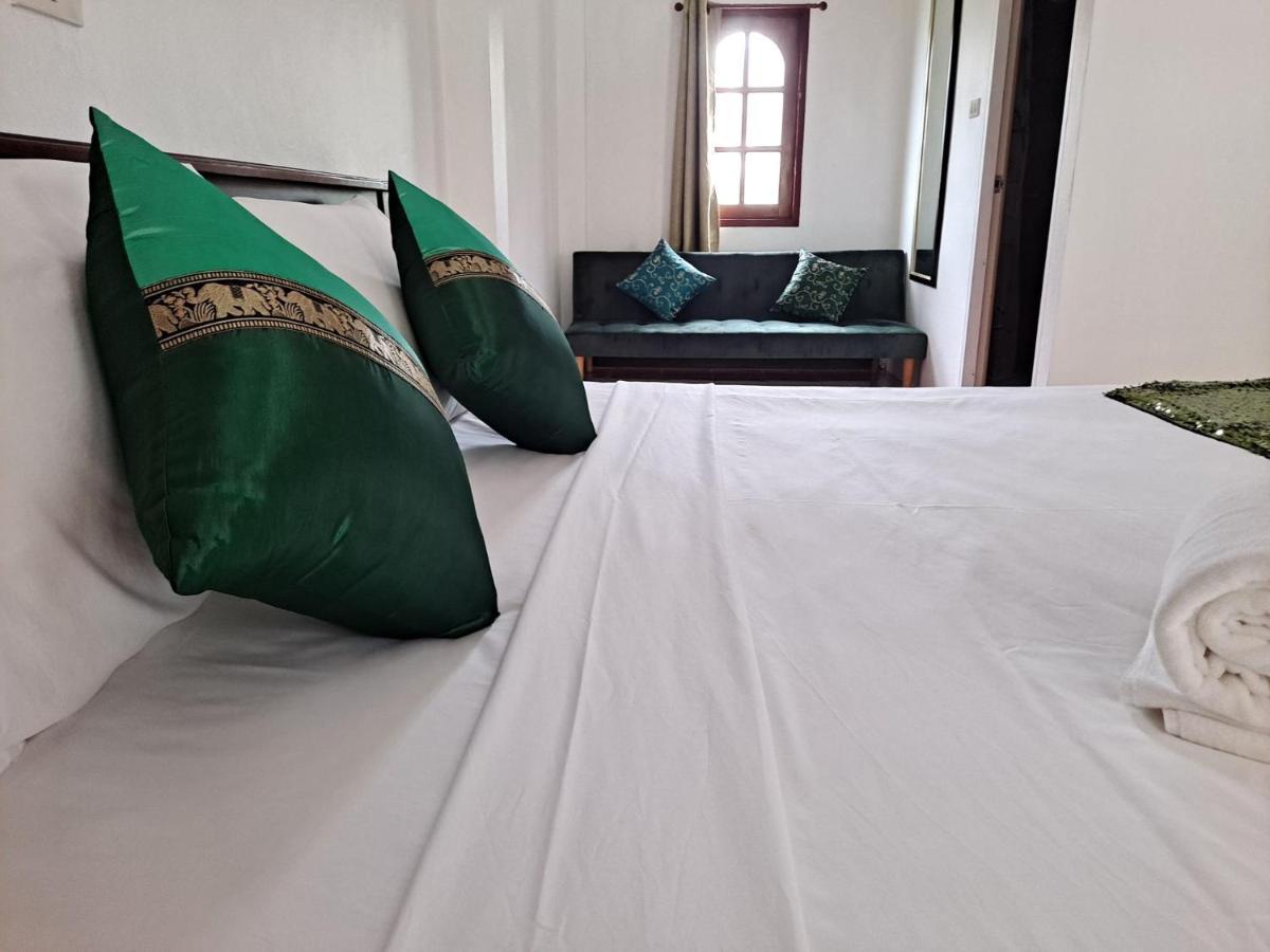 The Beach Boutique Resort Ban Pak Nam Pran Eksteriør billede